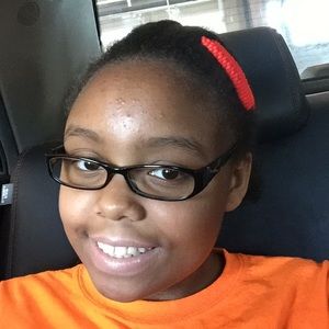 Meet your Posher, Tashera